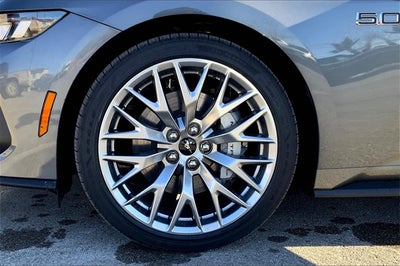 2025 Ford Mustang GT Premium Fastback