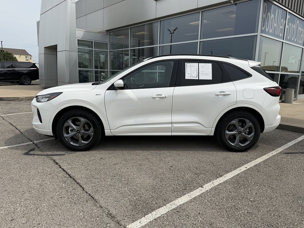 Used 2024 Ford Escape ST-Line Select with VIN 1FMCU9NZ9RUB18238 for sale in Kansas City