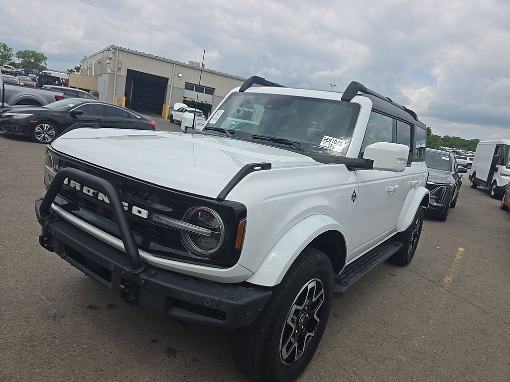 2024 Ford Bronco Outer Banks