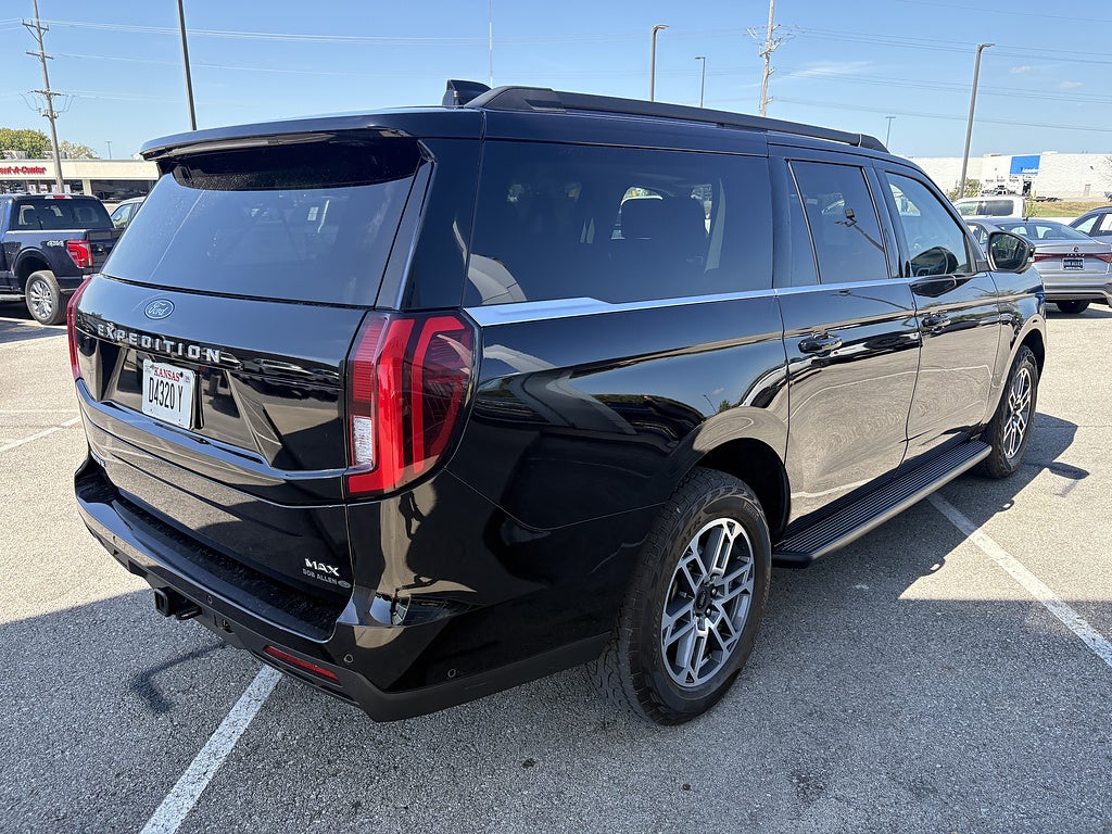 2025 Ford Expedition Max Active