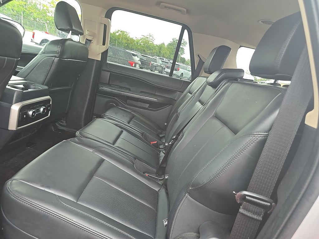 2022 Ford Expedition Max XLT