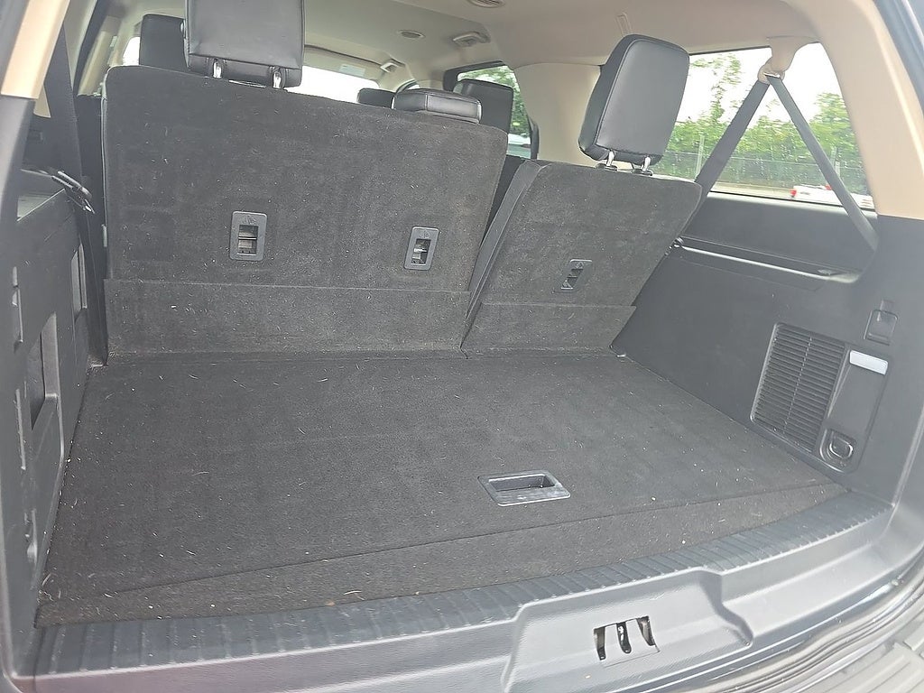 2022 Ford Expedition Max XLT
