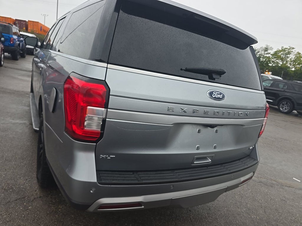 2022 Ford Expedition Max XLT