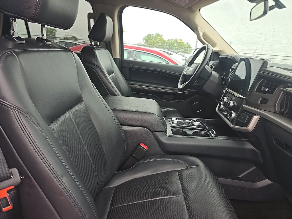2022 Ford Expedition Max XLT