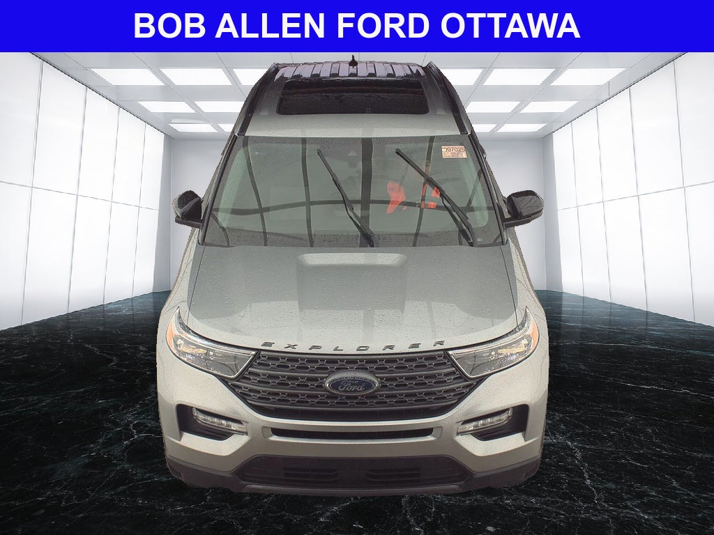 Used 2024 Ford Explorer XLT with VIN 1FMSK8DH9RGA43592 for sale in Kansas City