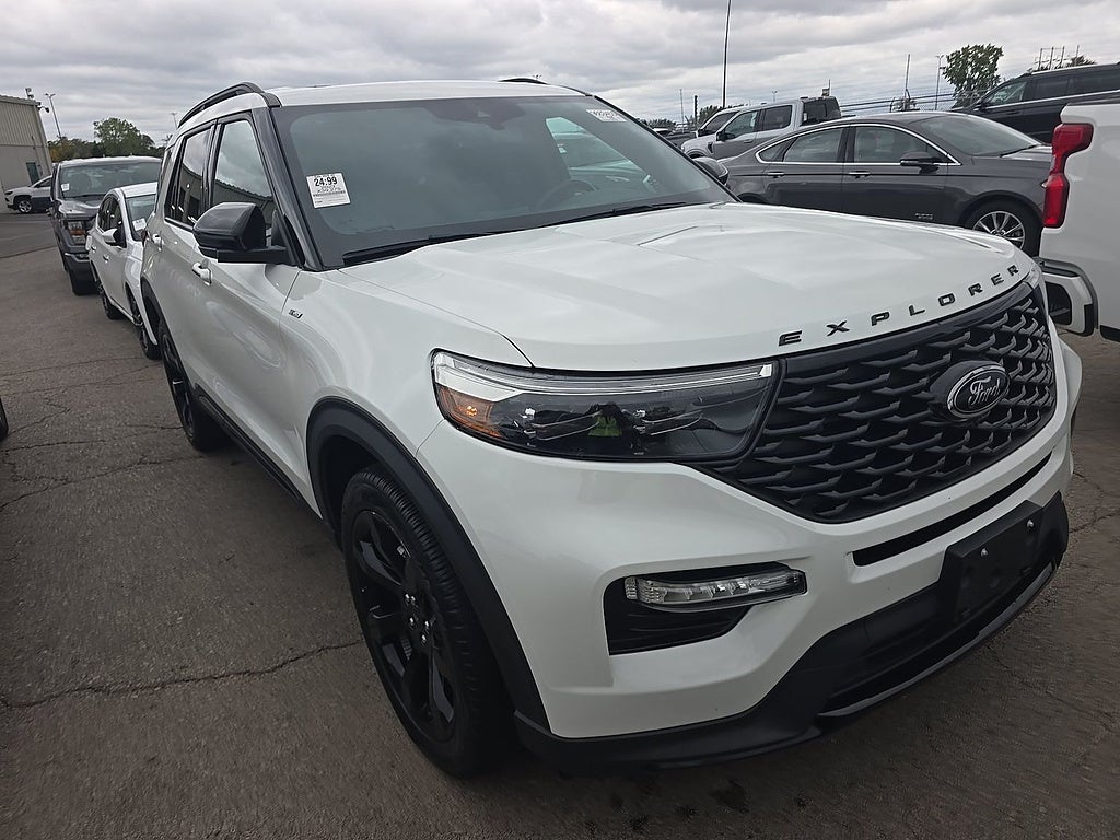 2023 Ford Explorer ST-Line