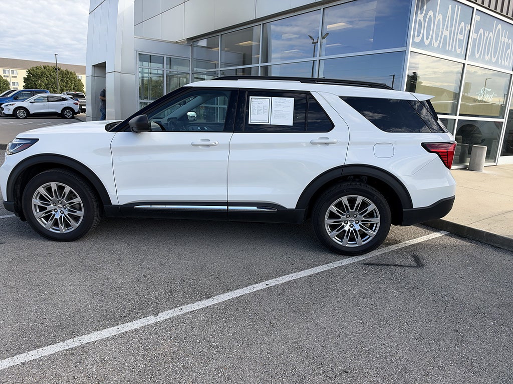 2025 Ford Explorer Active