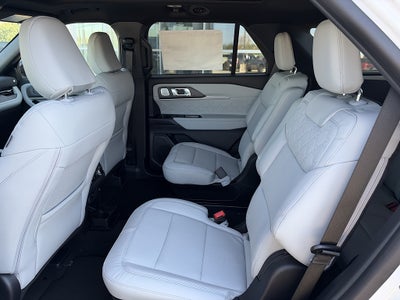2027 Ford Explorer Platinum