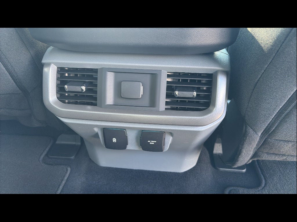 2023 Ford F-150 Lightning XLT