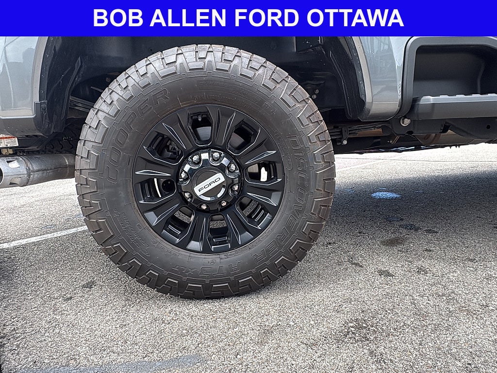 2025 Ford Super Duty F-350 SRW Lariat