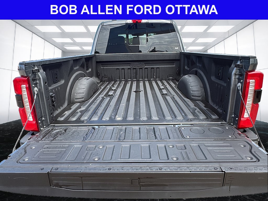 2025 Ford Super Duty F-350 SRW Lariat