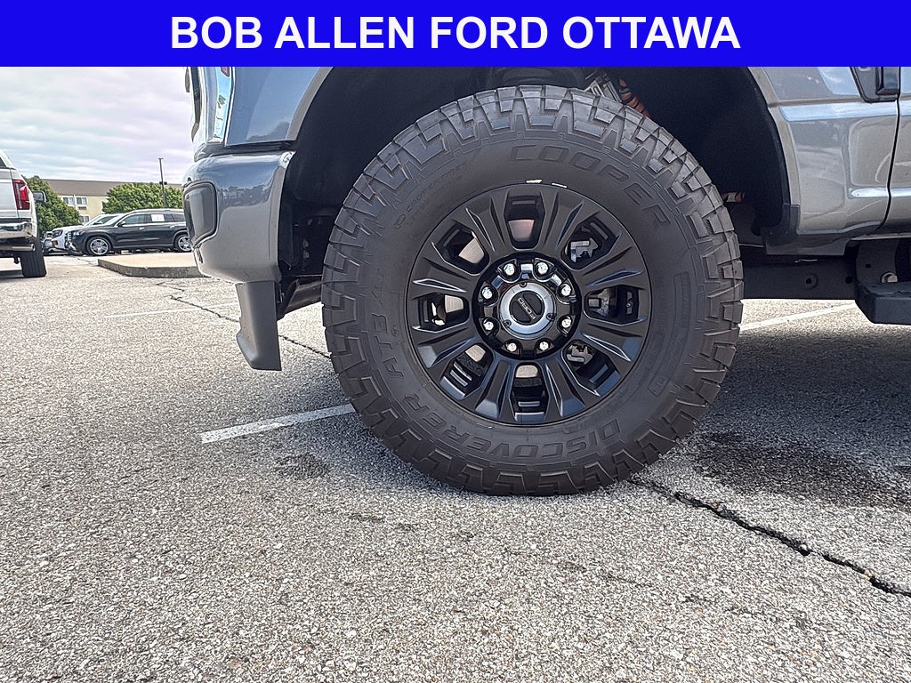 2025 Ford Super Duty F-350 SRW Lariat