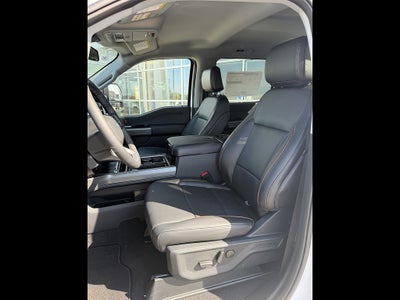 2026 Ford Super Duty F-350 DRW LARIAT