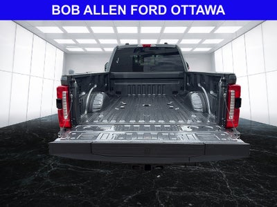 2026 Ford Super Duty F-350 DRW LARIAT