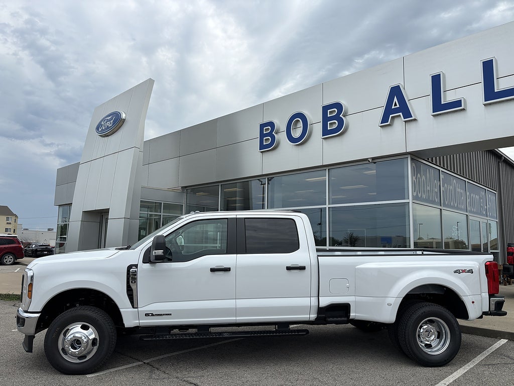 2026 Ford Super Duty F-350 DRW XL