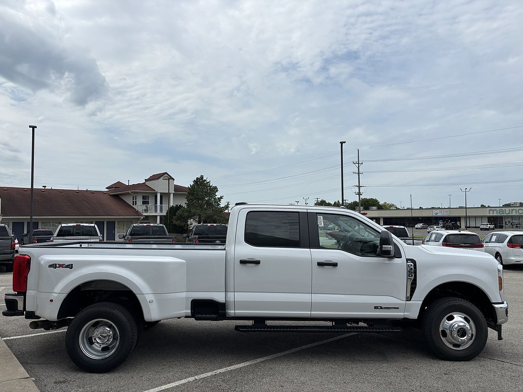 2026 Ford Super Duty F-350 DRW XL