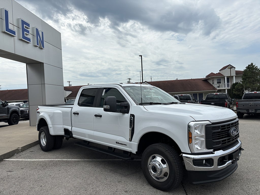 2026 Ford Super Duty F-350 DRW XL