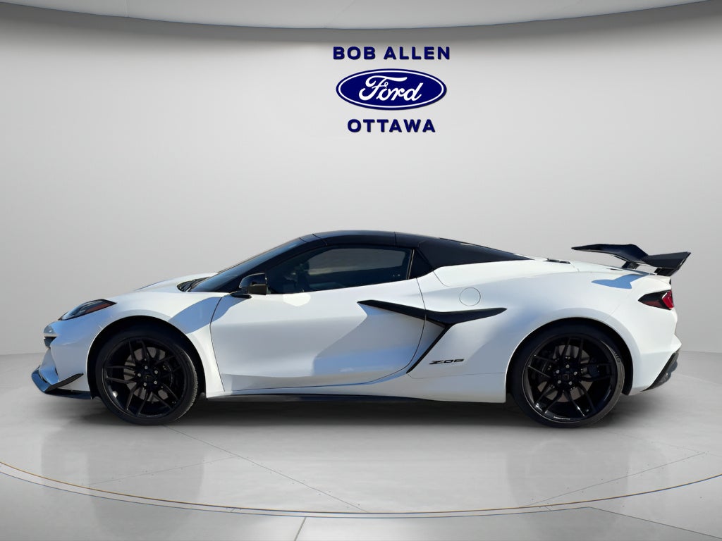 Used 2025 Chevrolet Corvette 2LZ with VIN 1G1YE3D31S5603287 for sale in Kansas City