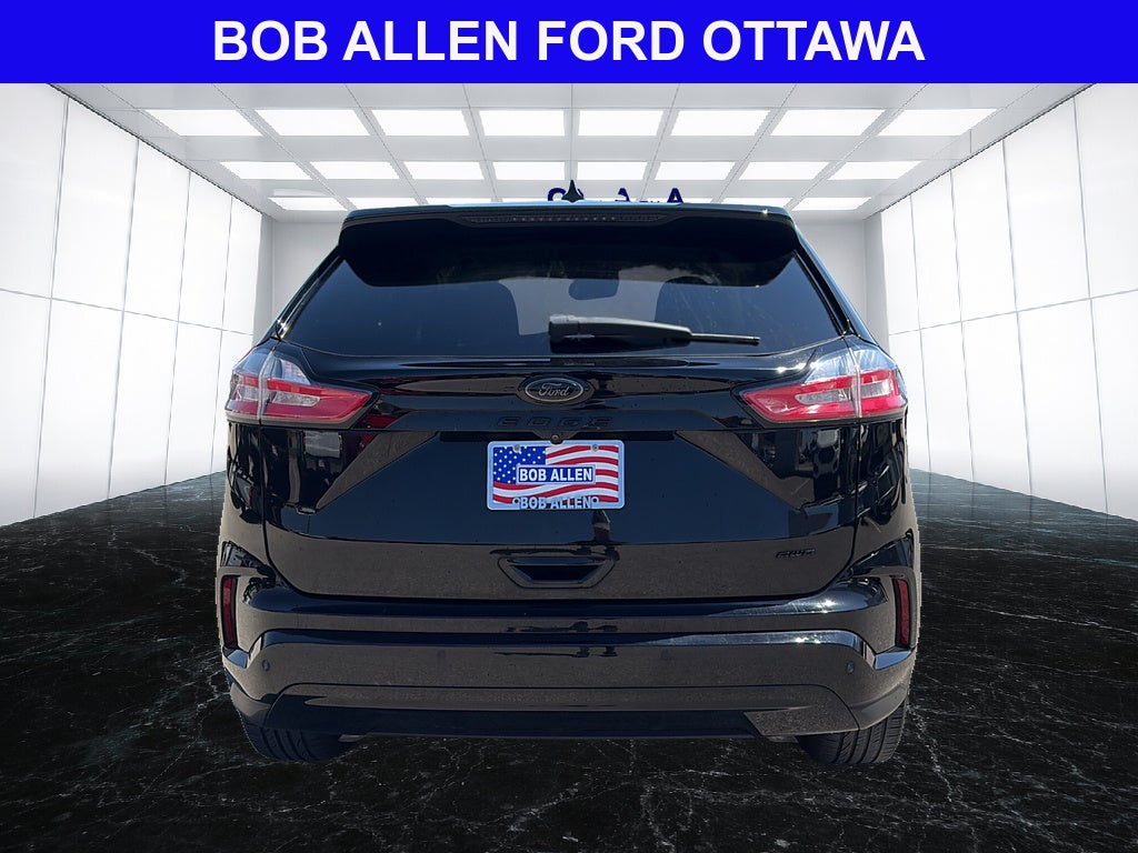 2023 Ford Edge SE