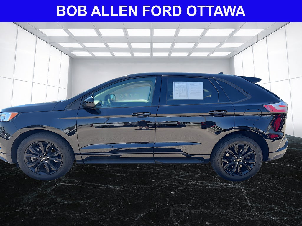 2023 Ford Edge SE
