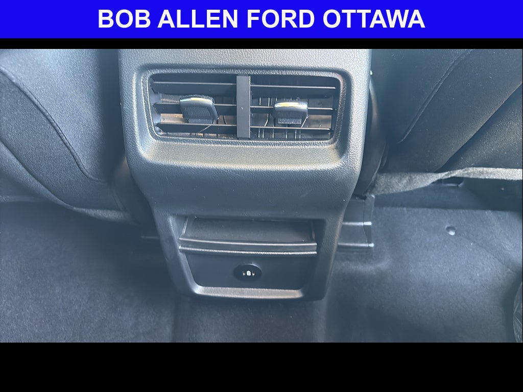 2023 Ford Edge SE