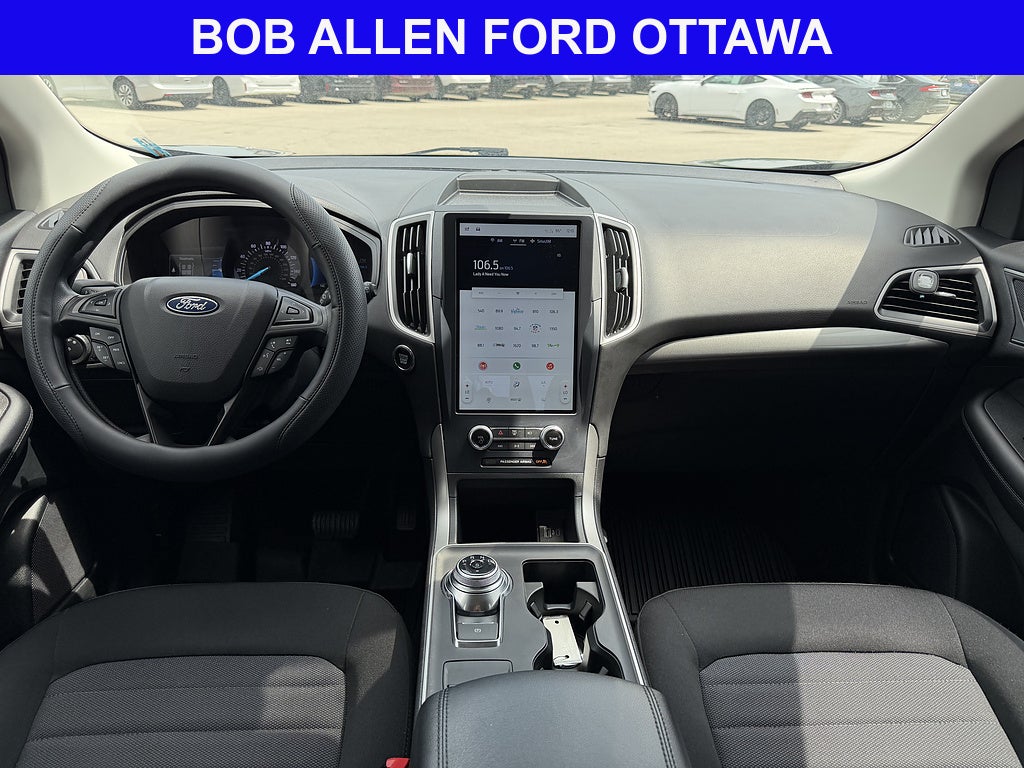 2022 Ford Edge SE