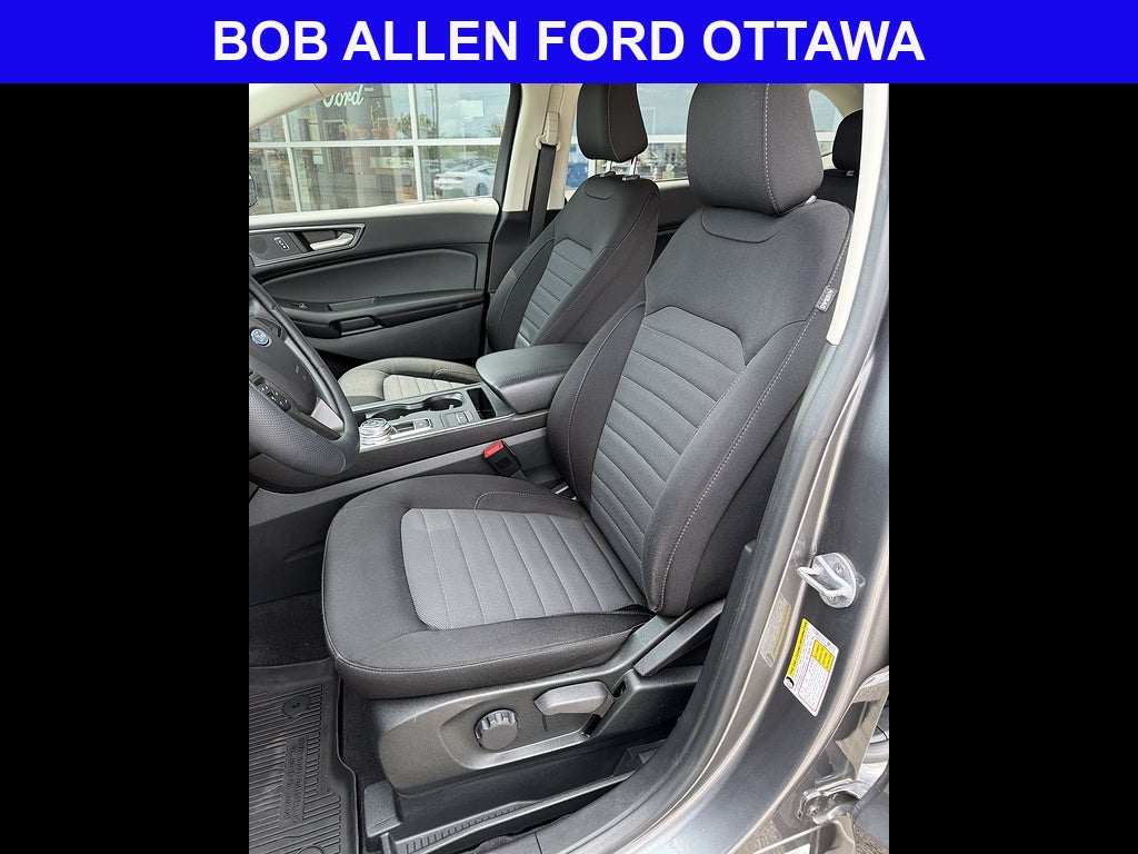 2022 Ford Edge SE