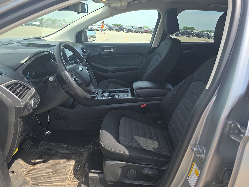 2022 Ford Edge SE