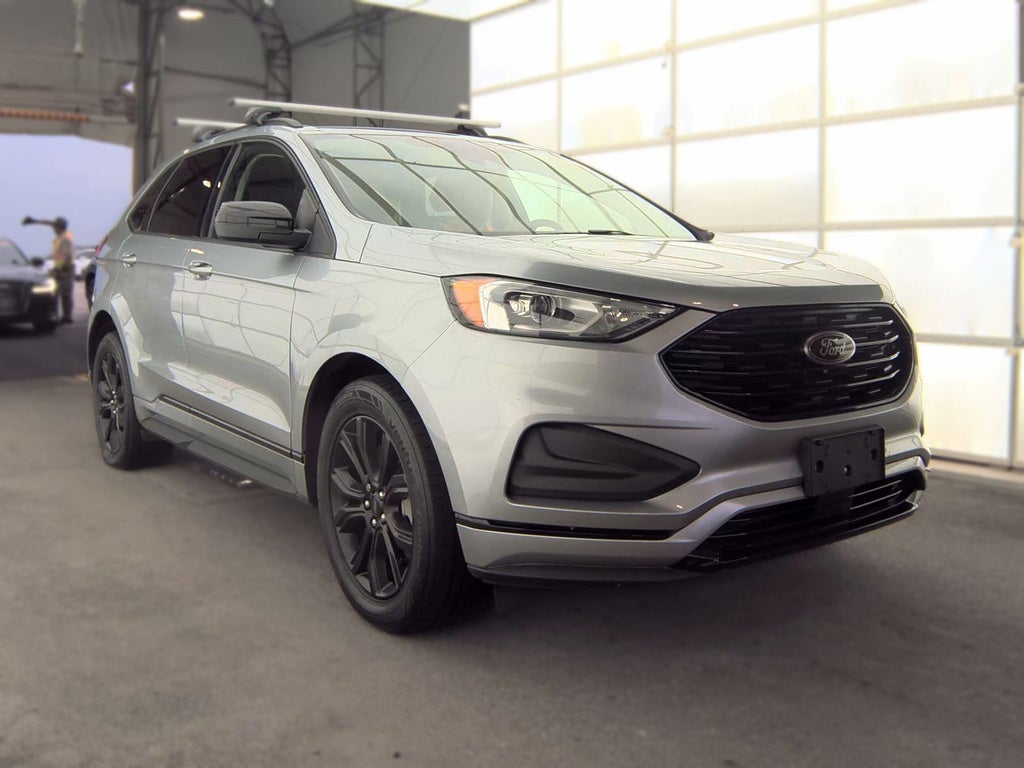 2022 Ford Edge SE