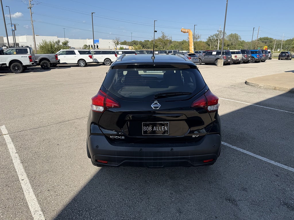 2020 Nissan Kicks SV