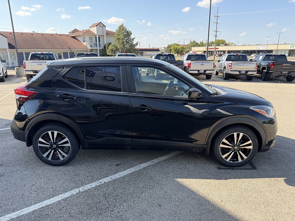 2020 Nissan Kicks SV