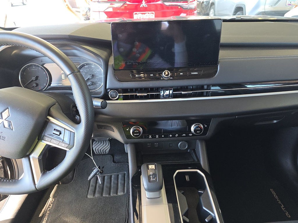 2025 Mitsubishi Outlander SE