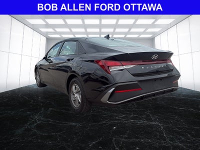 2025 Hyundai Elantra SE