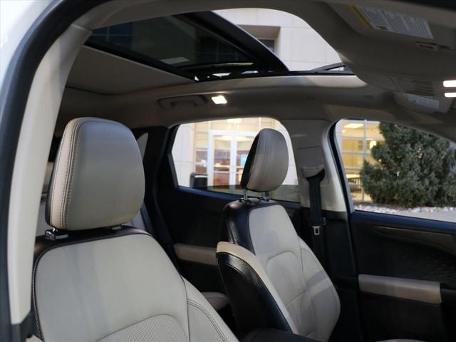 2020 Ford Escape Titanium Hybrid