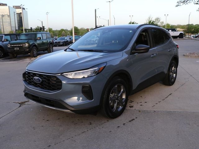 2025 Ford Escape Hybrid ST-Line