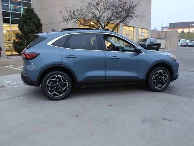 2026 Ford Escape Platinum