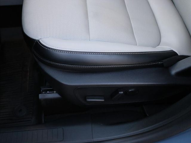 2025 Ford Escape Hybrid Platinum