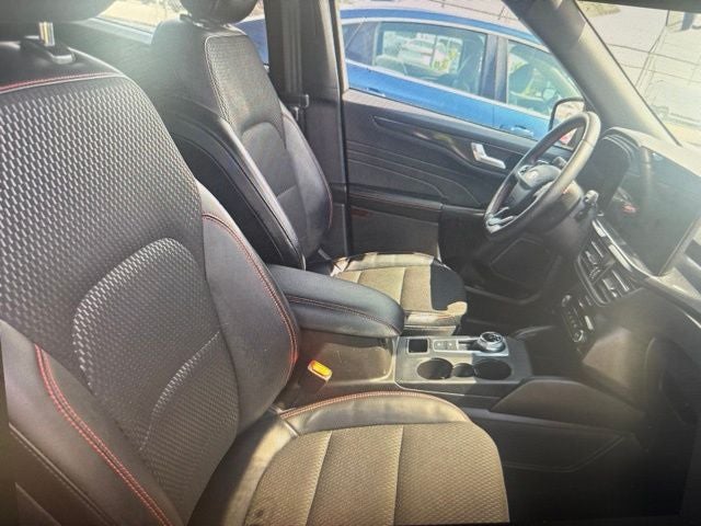 2024 Ford Escape ST-Line Select