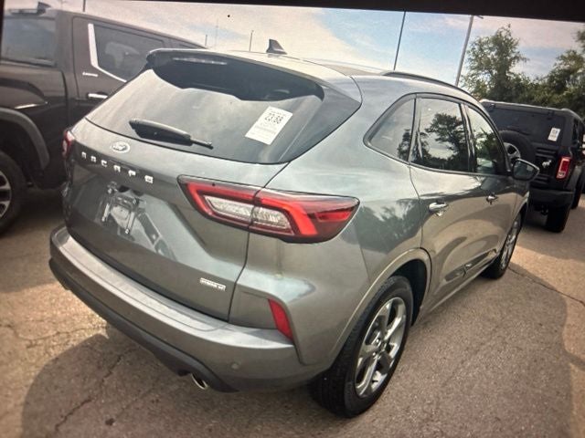 2024 Ford Escape Hybrid ST-Line Select