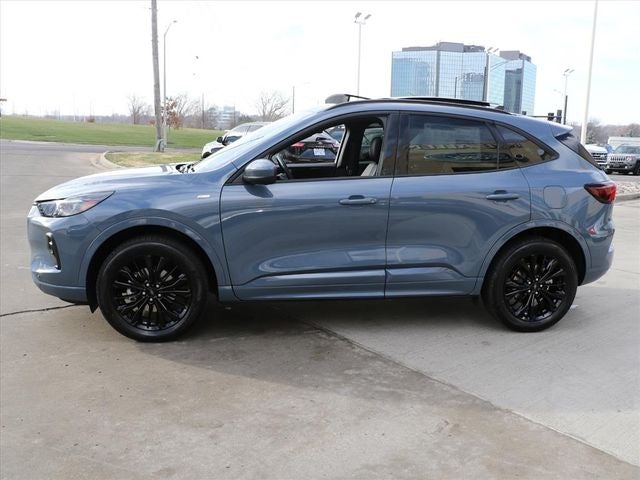 2026 Ford Escape ST-Line Elite