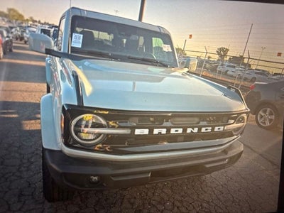 2024 Ford Bronco Outer Banks