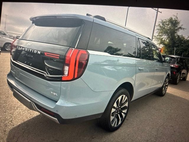2025 Ford Expedition's photo