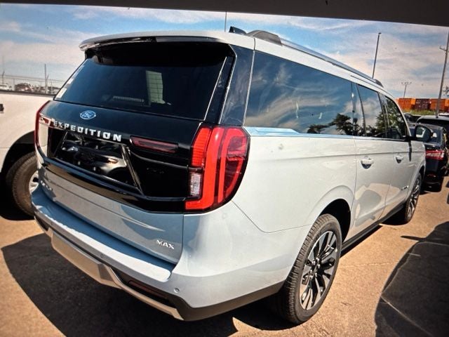 2026 Ford Expedition Platinum MAX 4x4's photo