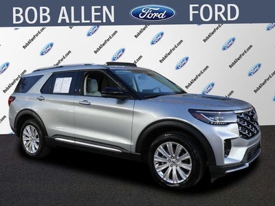 2025 Ford Explorer Platinum