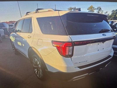 2025 Ford Explorer Platinum