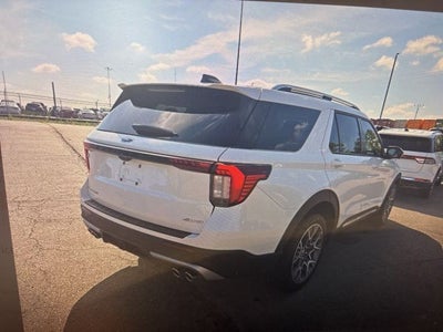 2025 Ford Explorer Platinum