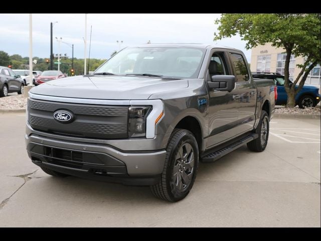2025 Ford F-150 Lightning Flash