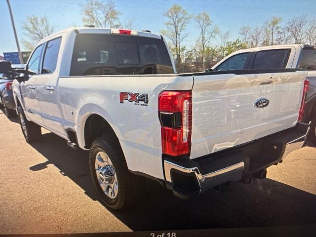 2026 Ford F-350SD Lariat