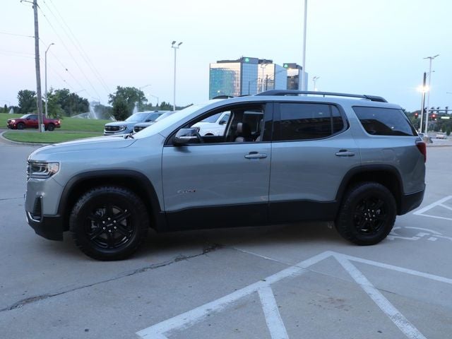 2023 GMC Acadia AT4