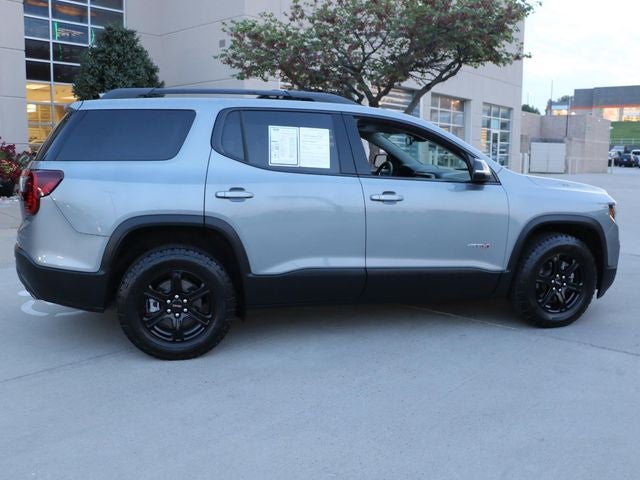 2023 GMC Acadia AT4
